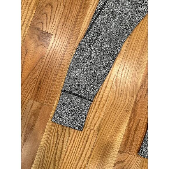 Lululemon High Rise Leggings - Picture 4 of 6